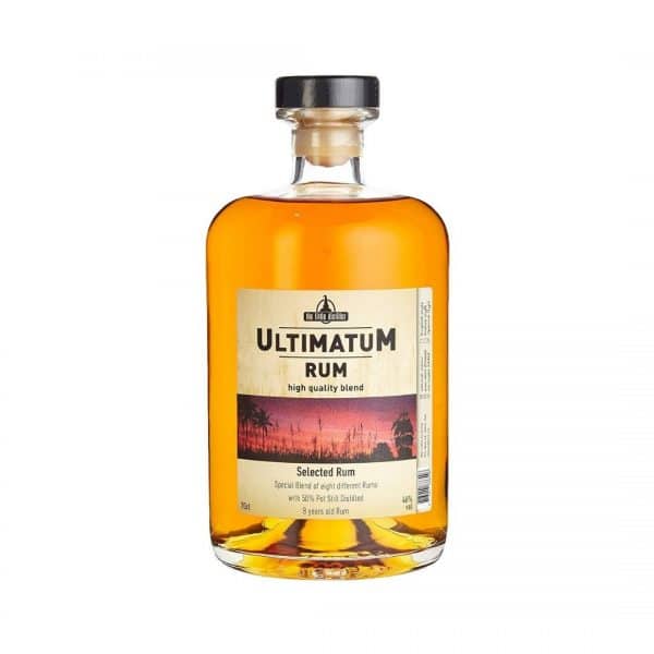 cws12451 ultimatum selected 8 years rum 700ml